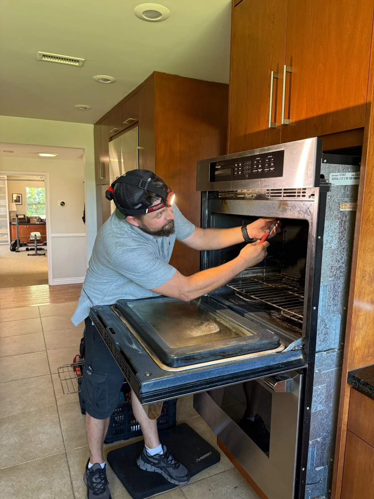 UKS PRO technician working on an oven